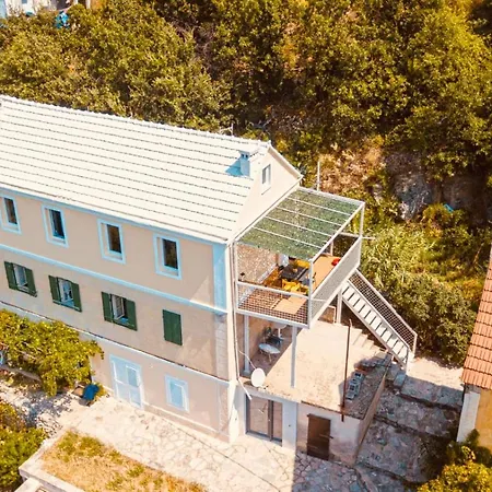 Apartment Cozy With Sea View 'bova' Brela