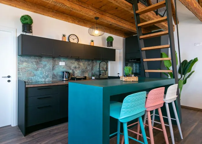 아파트 Cozy With Sea View 'bova' *